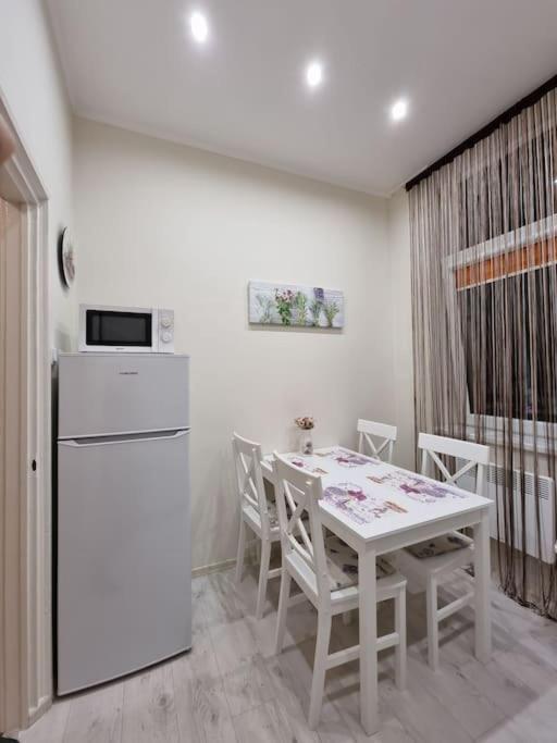 Vintage Apartman In City Center มิชโคลซ์ ภายนอก รูปภาพ