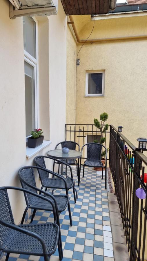 Vintage Apartman In City Center มิชโคลซ์ ภายนอก รูปภาพ